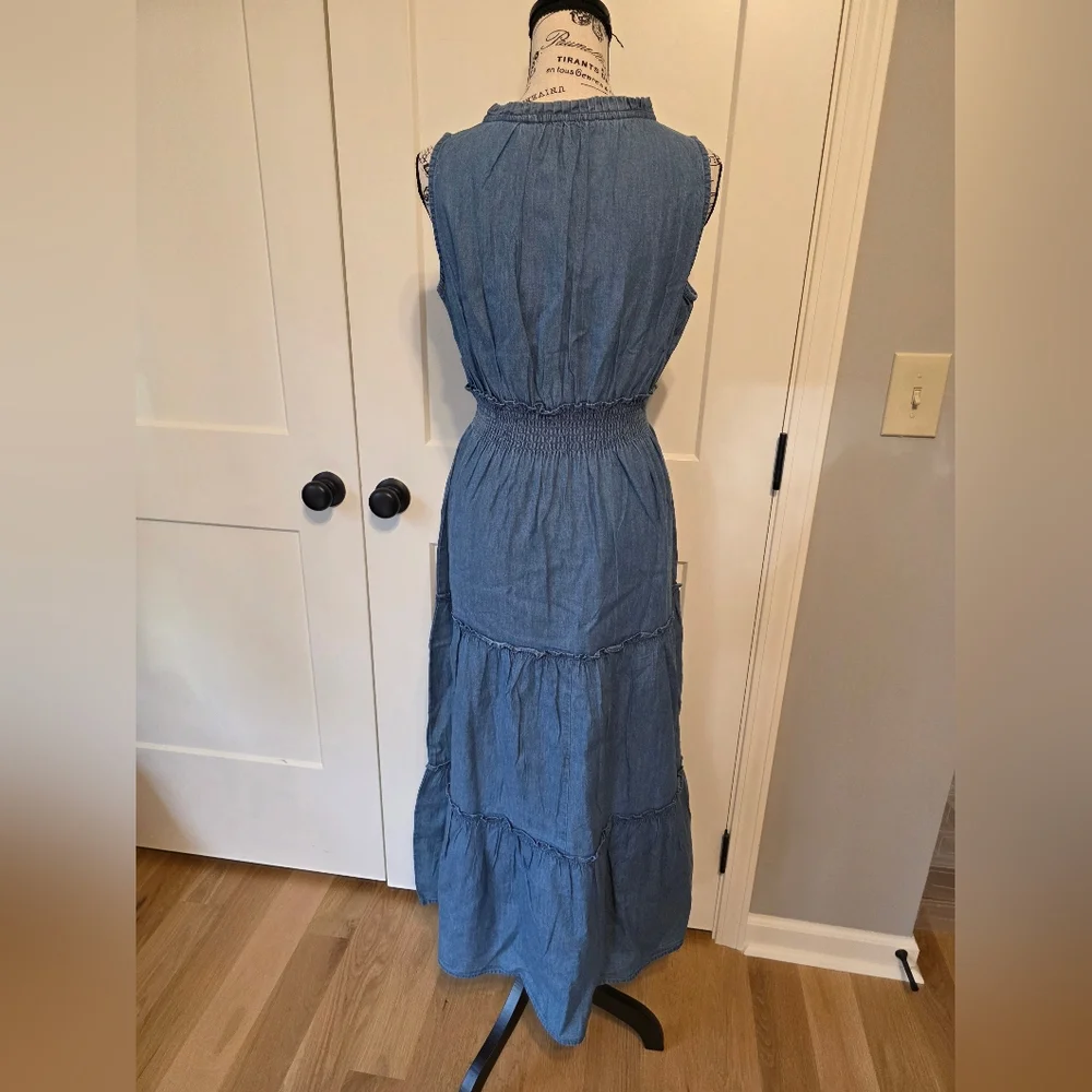 Chambray Maxi Dress-NWT - Picture 5 of 6